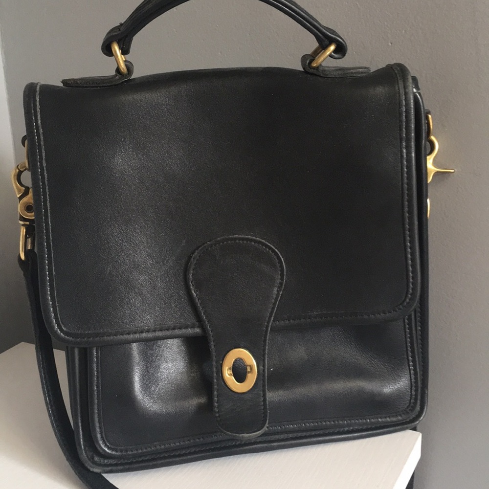 Vintage Coach crossbody bag